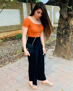 Pooja Janrao feet photo 2
