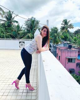 Pooja Janrao feet photo 9