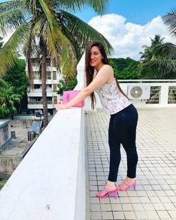 Pooja Janrao feet photo 7