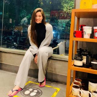 Pooja Janrao feet photo 14