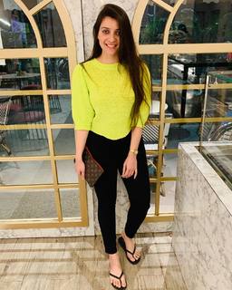 Pooja Janrao feet photo 13