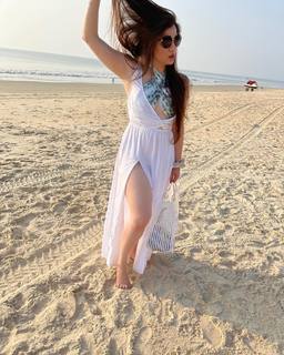 Pooja Janrao feet photo 8