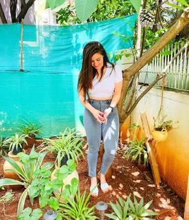 Pooja Janrao feet photo 3