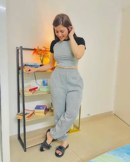 Pooja Janrao feet photo 1