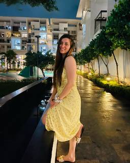 Pooja Janrao feet photo 4