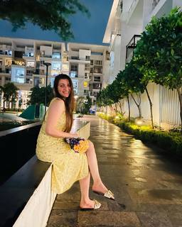 Pooja Janrao feet photo 3