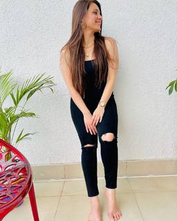 Pooja Janrao feet photo 17