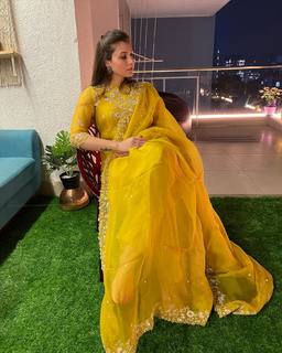 Pooja Janrao feet photo 18