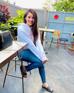 Pooja Janrao feet photo 10