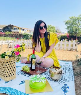 Pooja Janrao feet photo 14