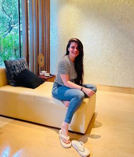 Pooja Janrao feet photo 2