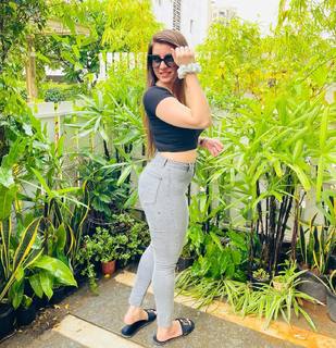 Pooja Janrao feet photo 1