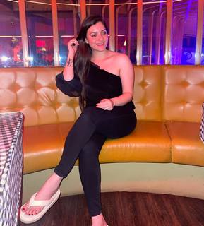Pooja Janrao feet photo 18