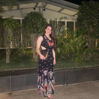 Pooja Janrao feet photo 14
