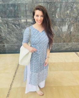 Pooja Janrao feet photo 4