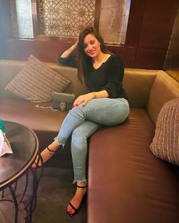 Pooja Janrao feet photo 10