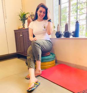 Pooja Janrao feet photo 2