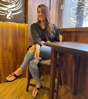 Pooja Janrao feet photo 18