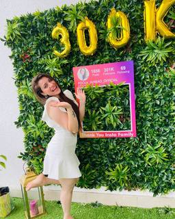 Pooja Janrao feet photo 3