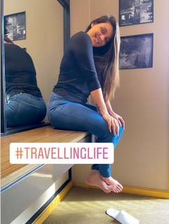 Pooja Janrao feet photo 12