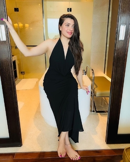 Pooja Janrao feet photo 10