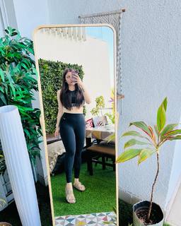 Pooja Janrao feet photo 16