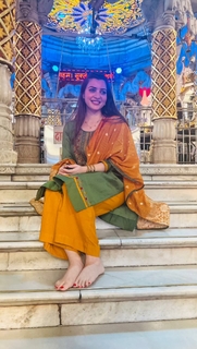 Pooja Janrao feet photo 9