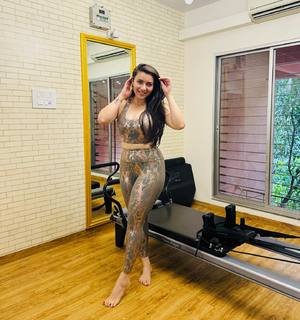 Pooja Janrao feet photo 7