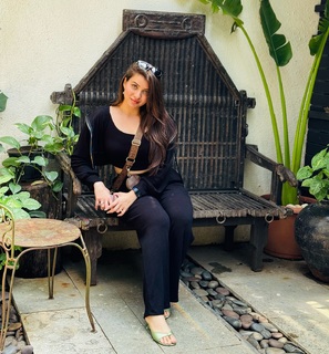 Pooja Janrao feet photo 13