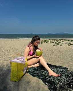 Pooja Janrao feet photo 11