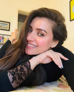 Pooja Janrao feet photo 2
