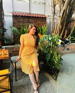 Pooja Janrao feet photo 8