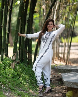 Pooja Janrao feet photo 18