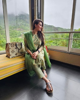 Pooja Janrao feet photo 2