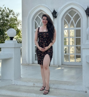 Pooja Janrao feet photo 14