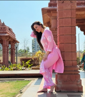 Pooja Janrao feet photo 10