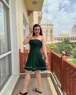 Pooja Janrao feet photo 1