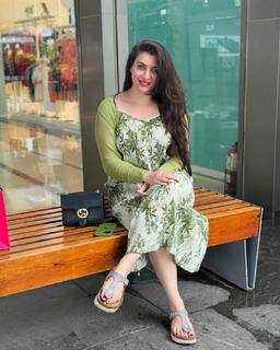 Pooja Janrao feet photo 15