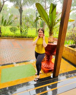 Pooja Janrao feet photo 3