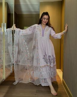 Pooja Janrao feet photo 20