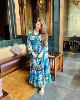 Pooja Janrao feet photo 4