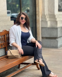 Pooja Janrao feet photo 2