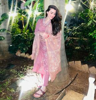 Pooja Janrao feet photo 13