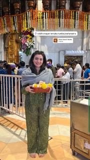 Pooja Janrao feet photo 11