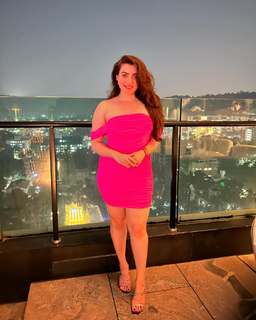 Pooja Janrao feet photo 9