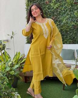 Pooja Janrao feet photo 19