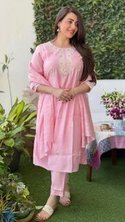 Pooja Janrao feet photo 9
