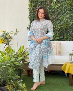 Pooja Janrao feet photo 12
