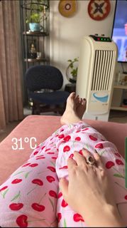 Pooja Janrao feet photo 9