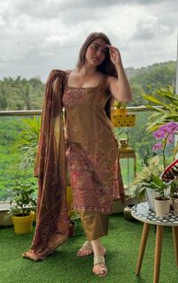 Pooja Janrao feet photo 14